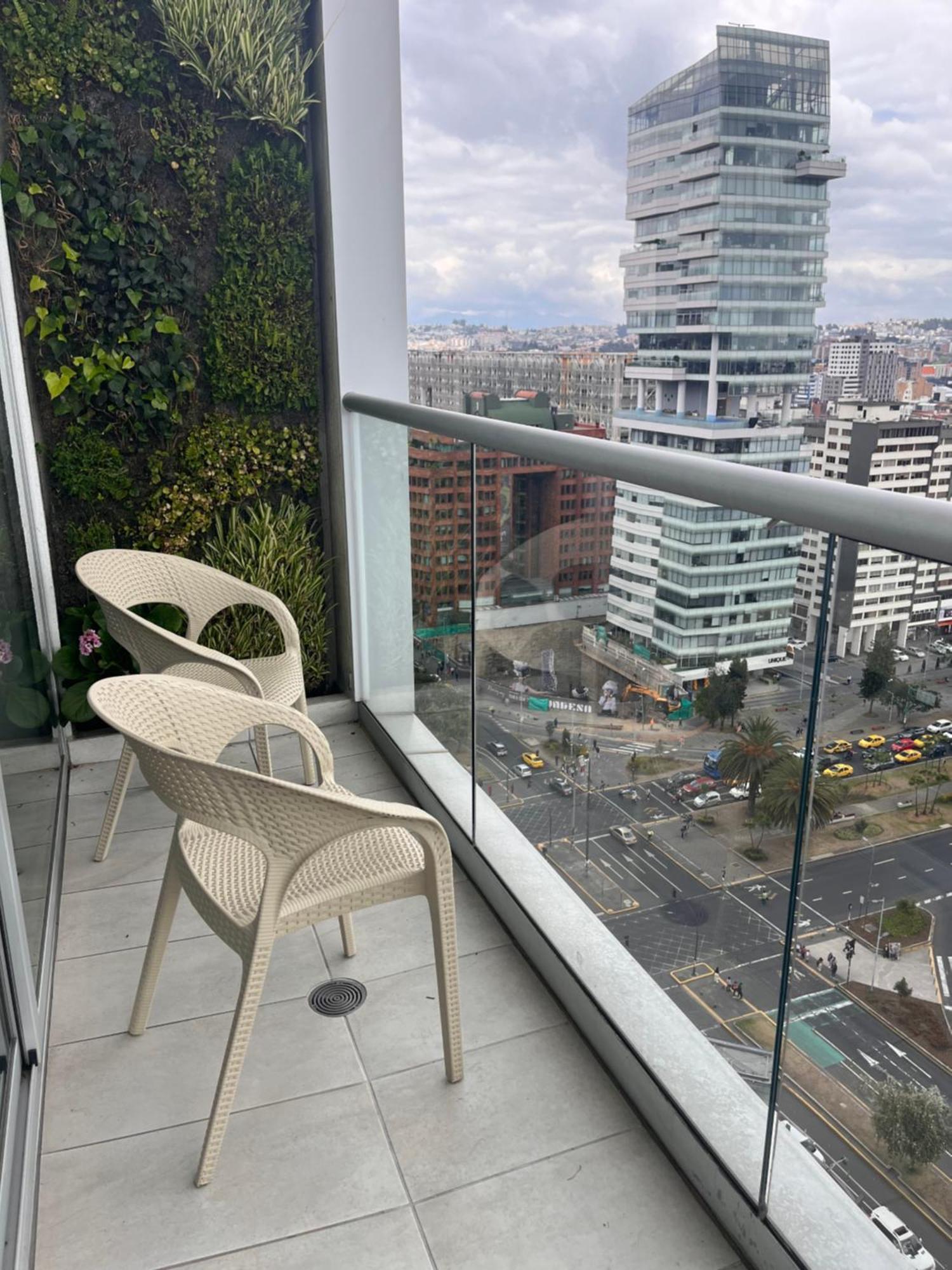Suite Apartameto 1606 Espectacular Vista La Carolina, Piso 16 One - 基多 外观 照片